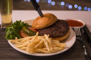 Hamburger & Fries